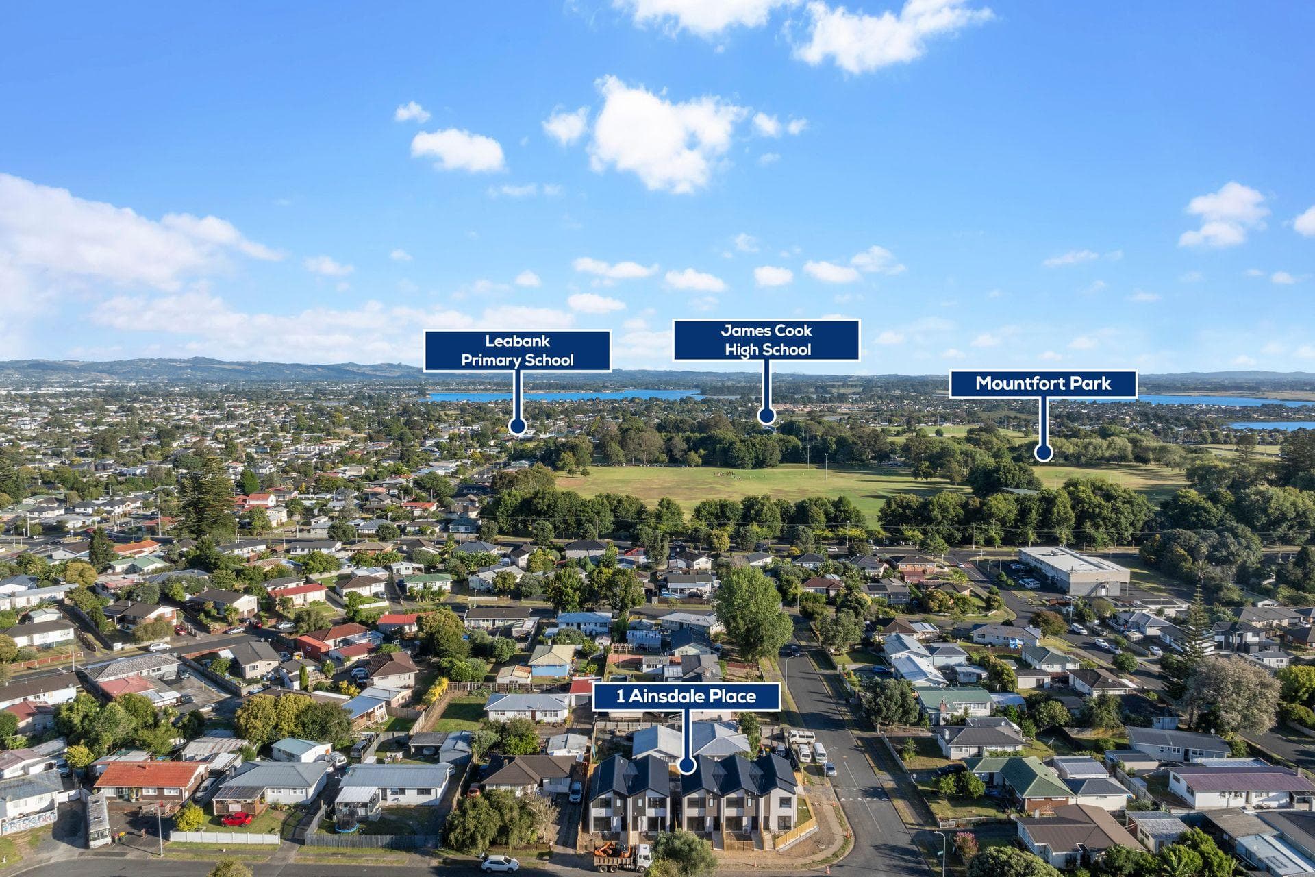 1 Ainsdale Place, Manurewa. Photo 2 of 12.