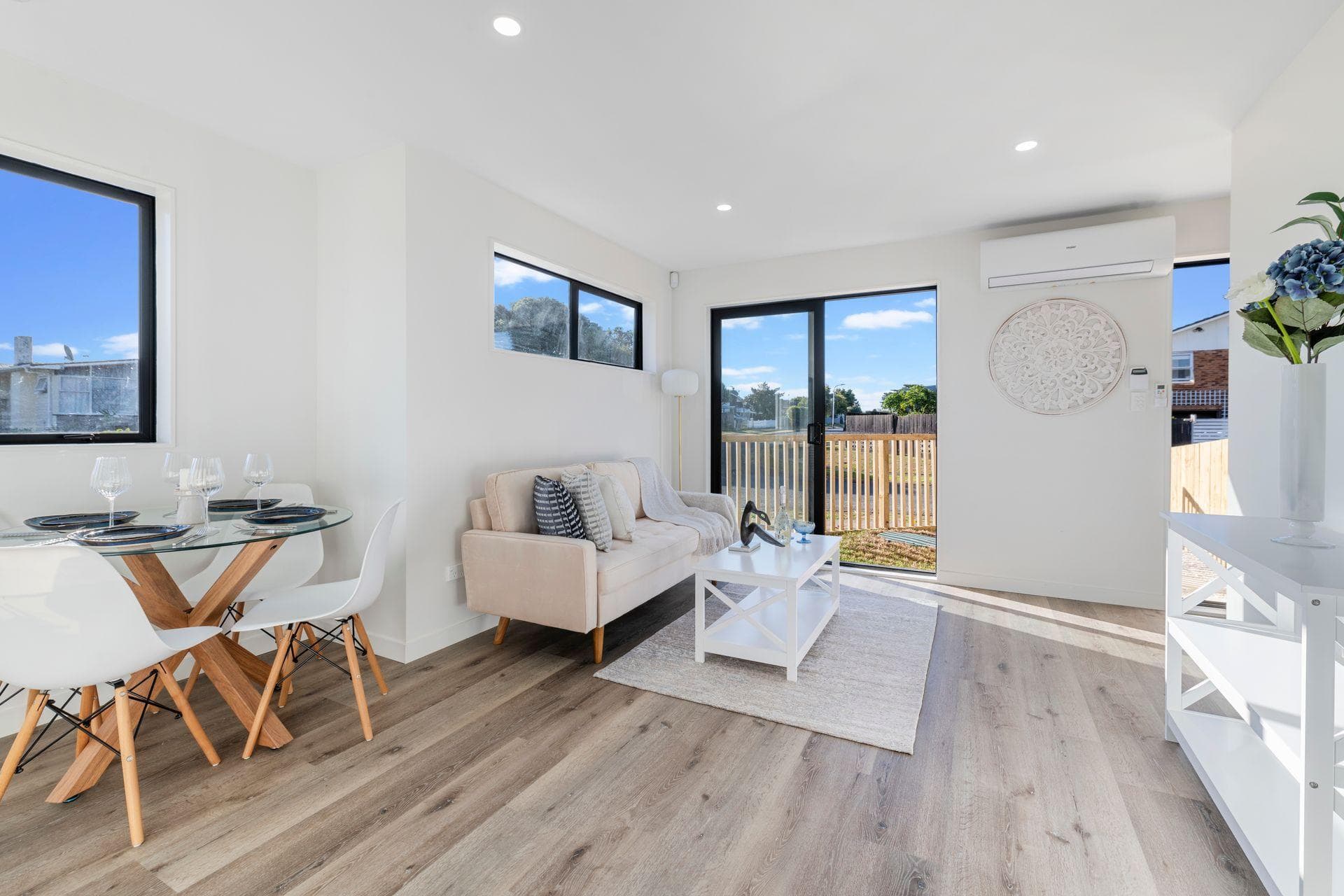 1 Ainsdale Place, Manurewa. Photo 4 of 12.
