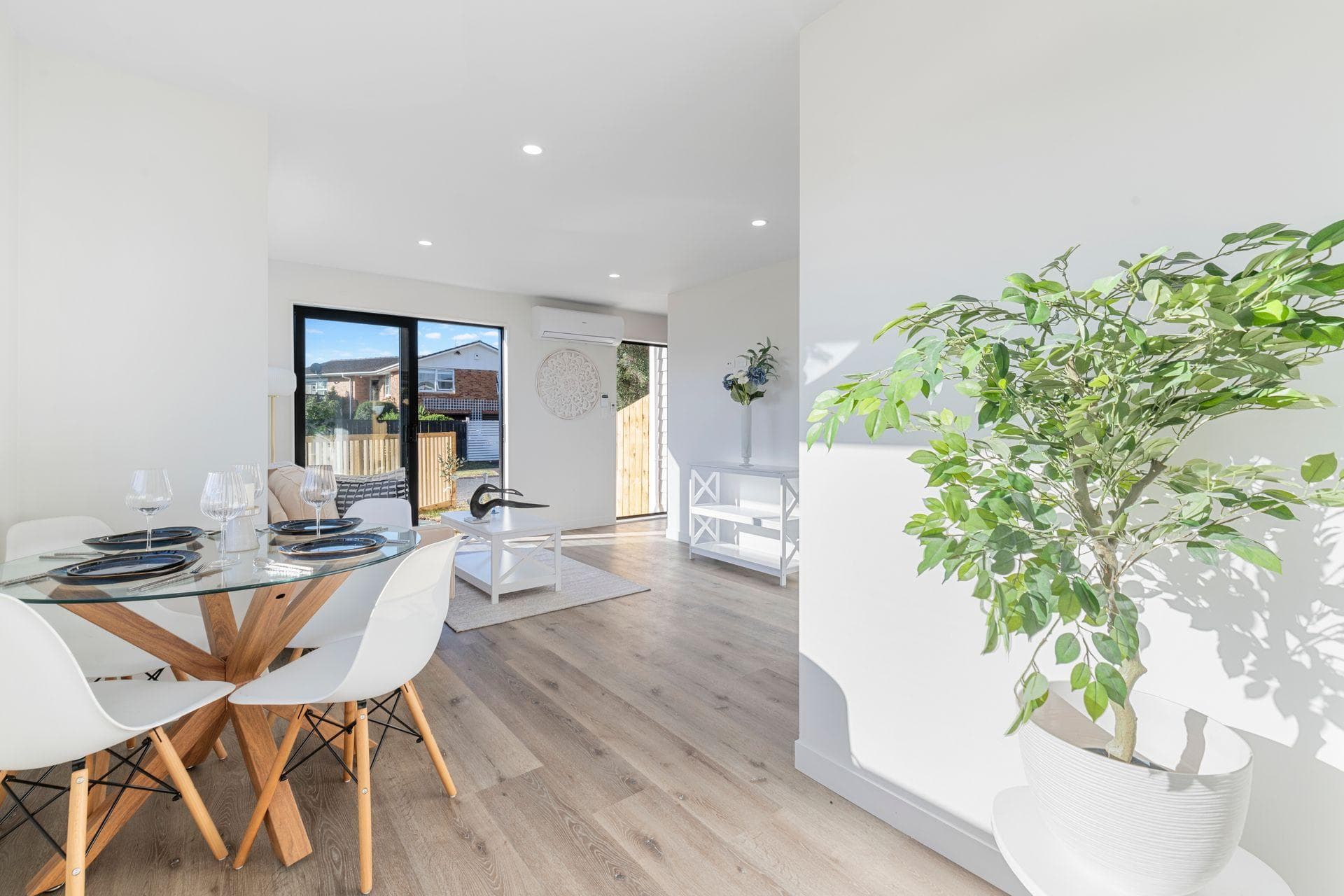 1 Ainsdale Place, Manurewa. Photo 5 of 12.