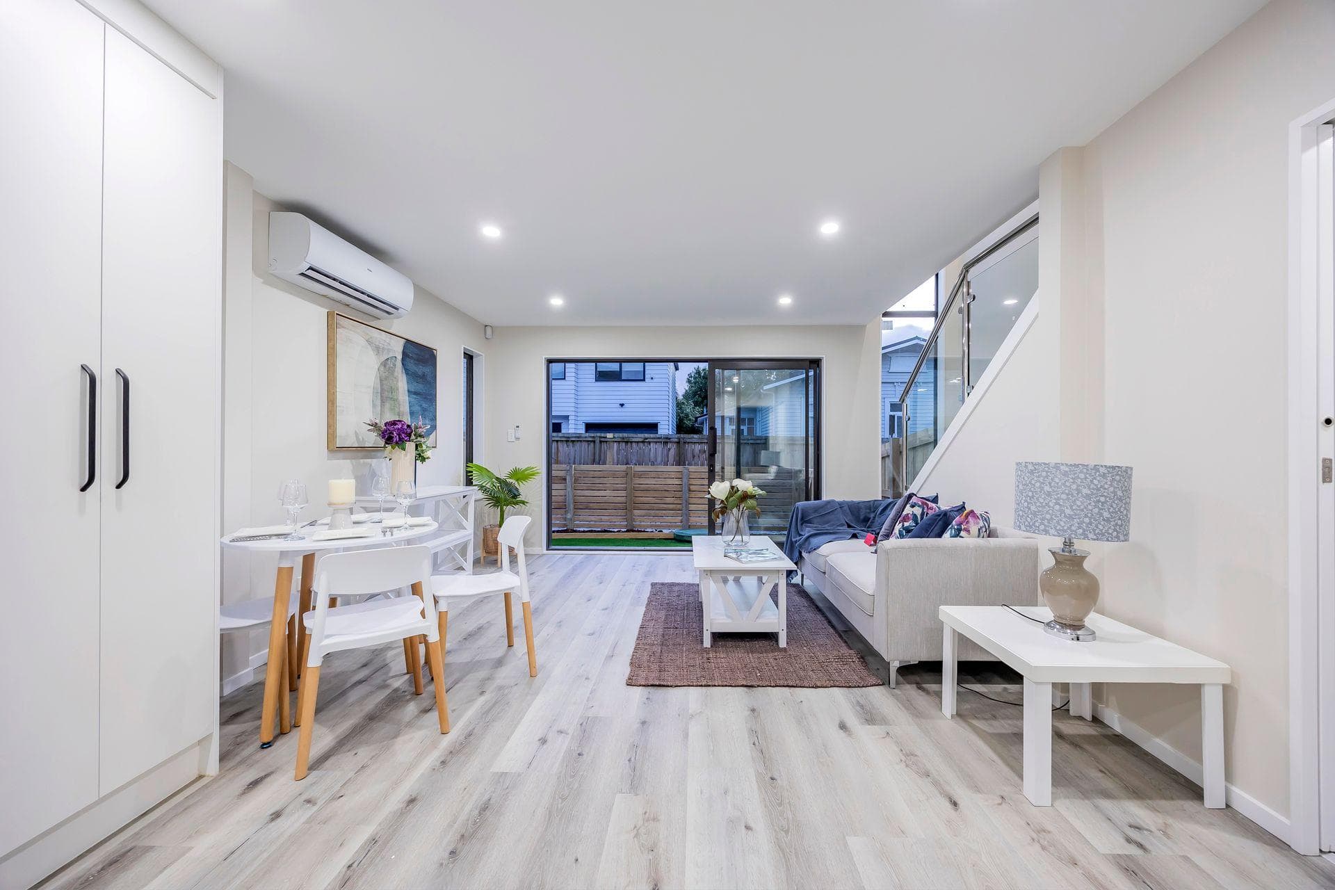 6 Vine Street, Mangere East. Photo 7 of 19.