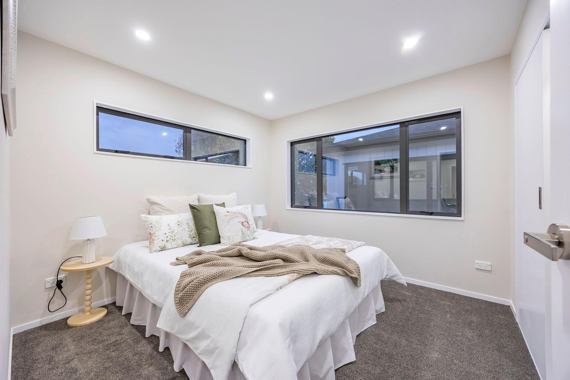 6 Vine Street, Mangere East. Photo 16 of 19.