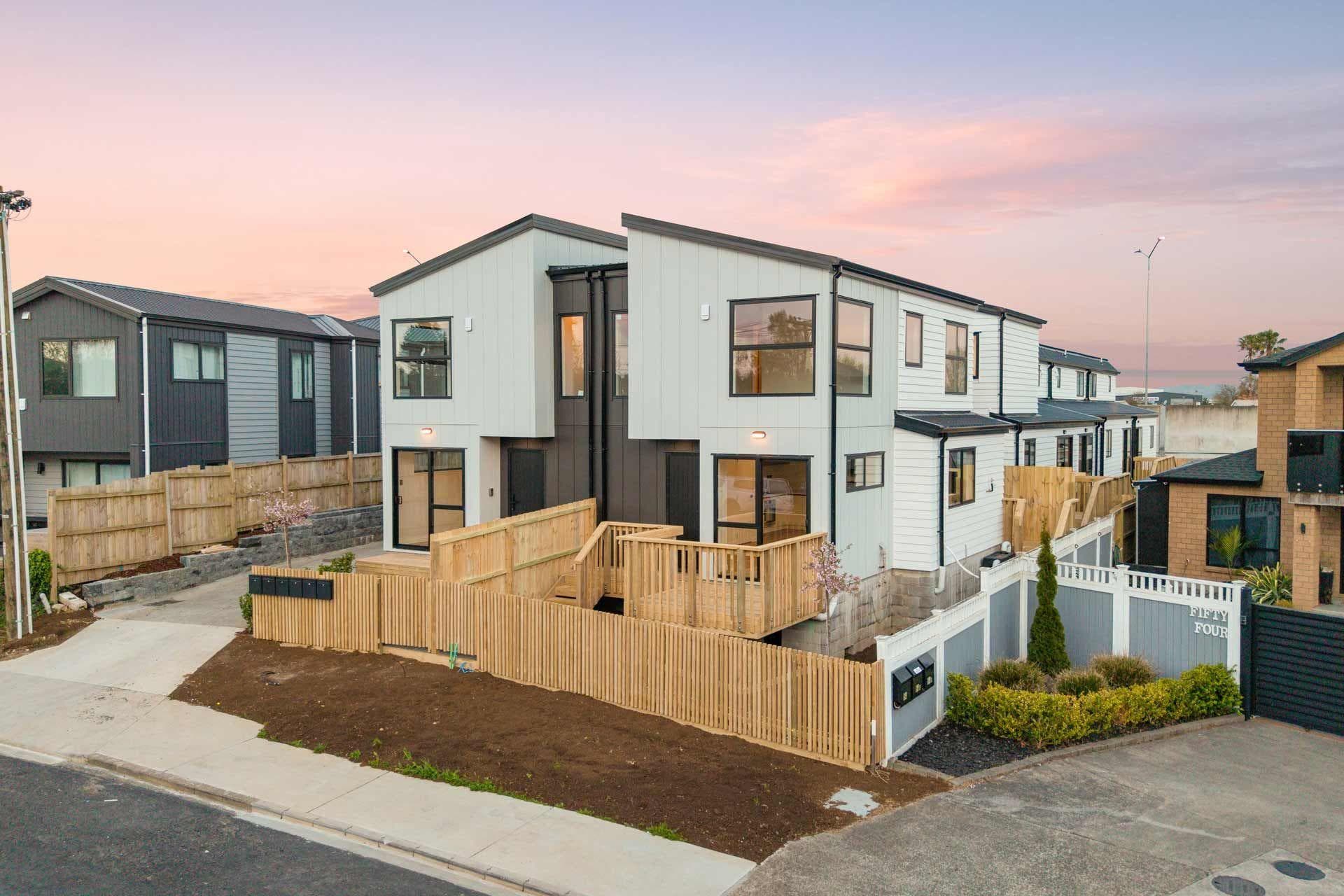 52 Greenmeadows Avenue, Manurewa. Photo 4 of 13.