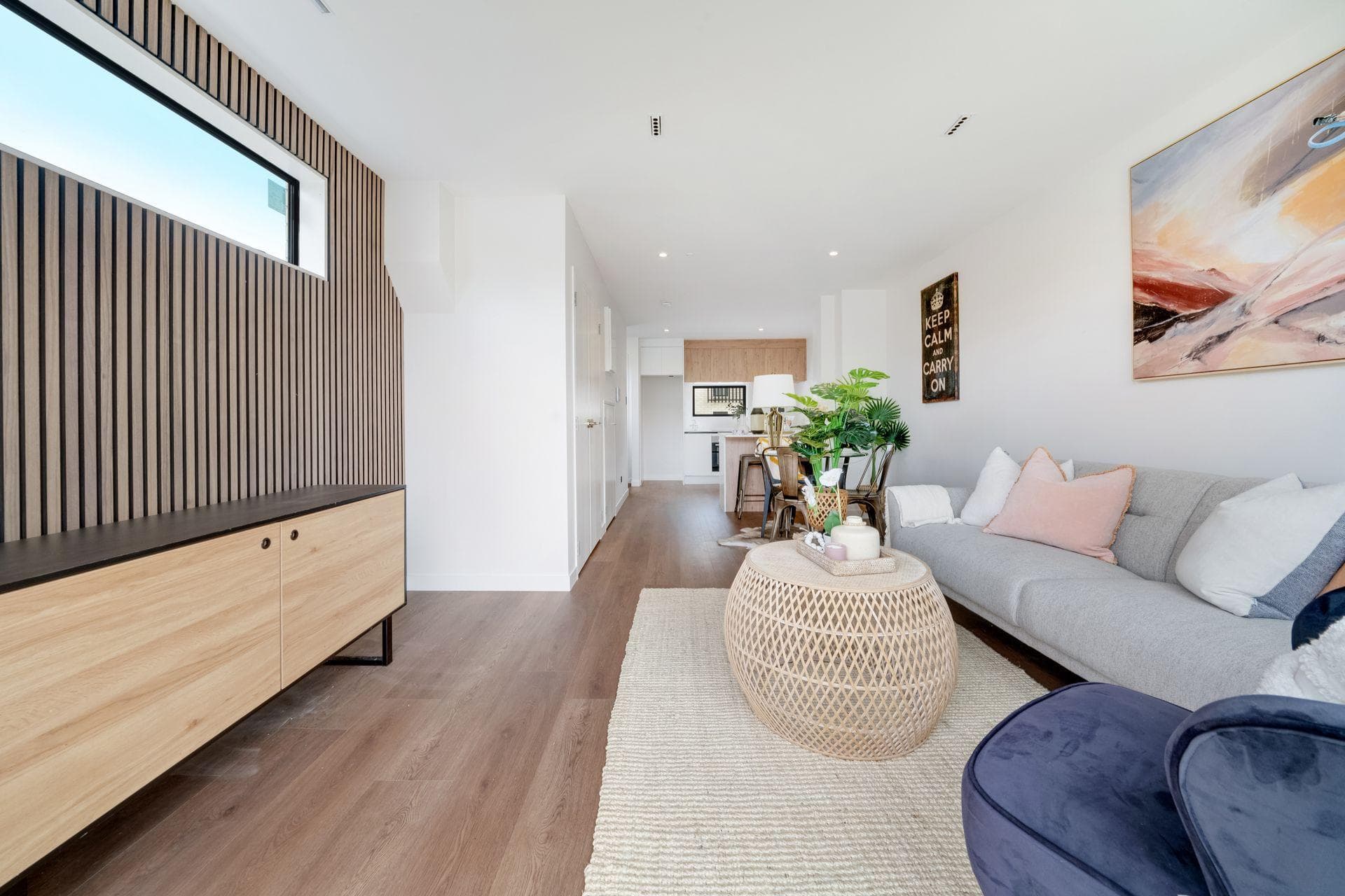 60 Yeovil Road, Te Atatu Peninsula. Photo 4 of 12.
