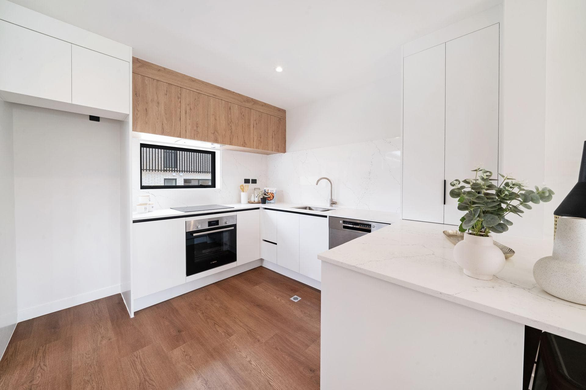 60 Yeovil Road, Te Atatu Peninsula. Photo 7 of 12.