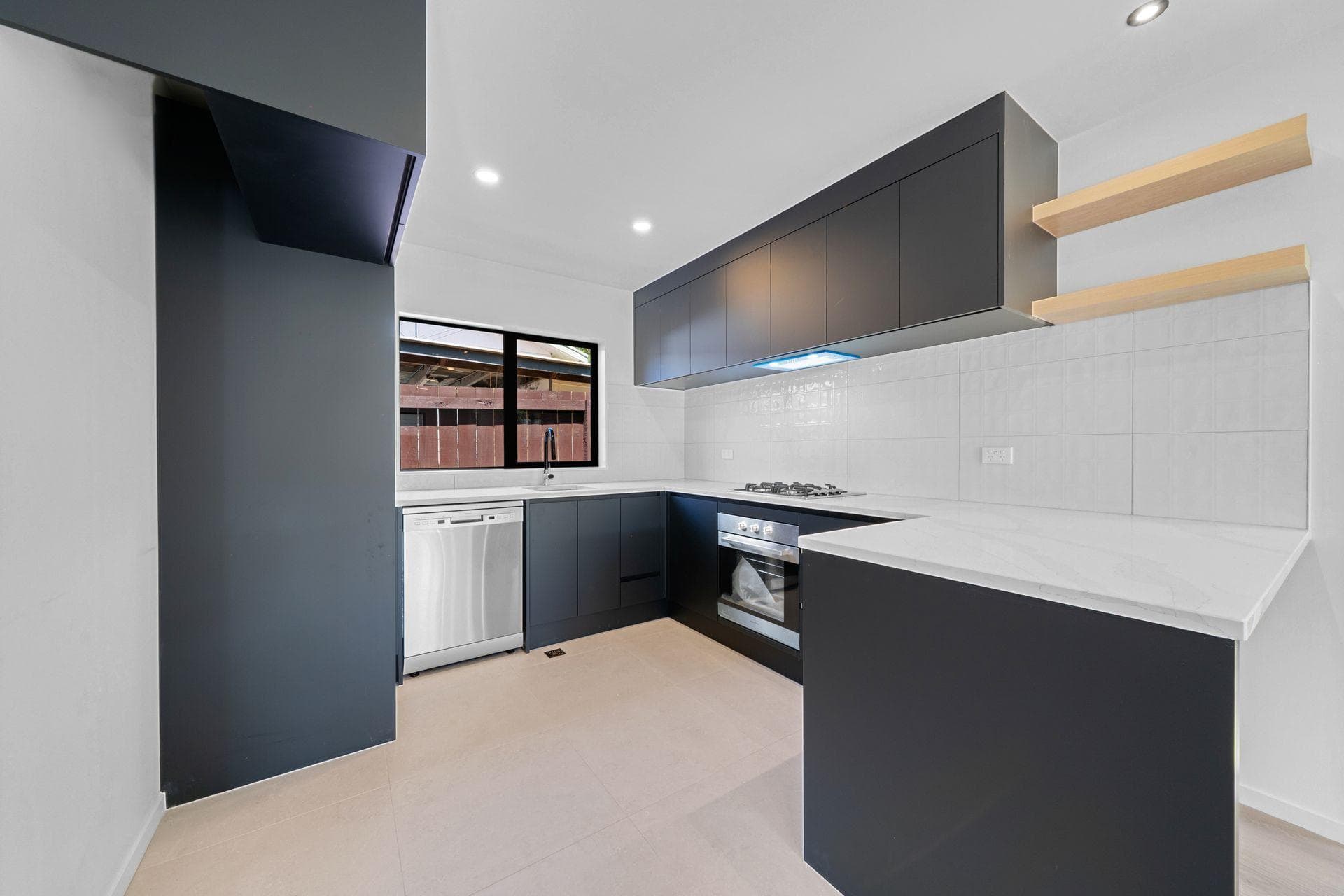 29 Skipton Street, Mangere East. Photo 3 of 11.