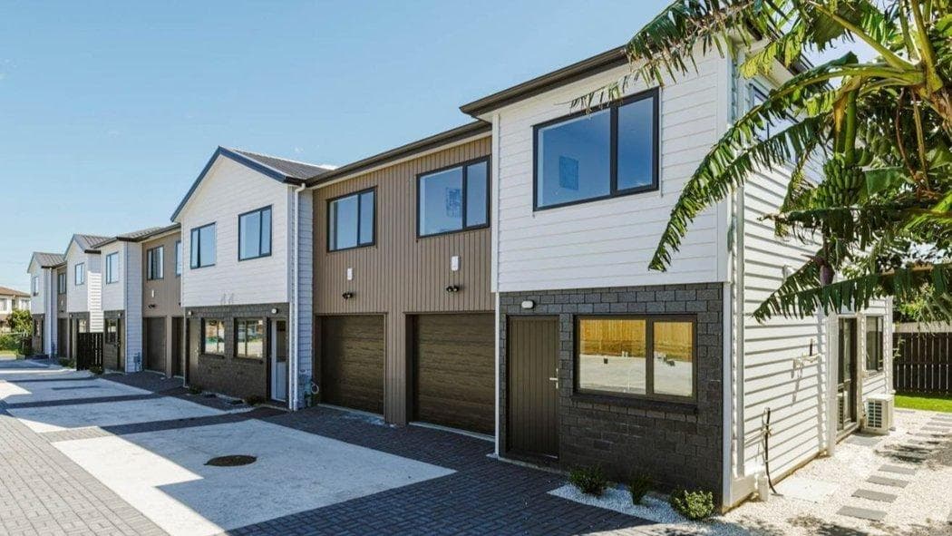 15 Mcculough Avenue, Papatoetoe